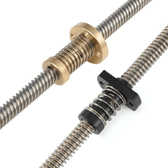 Vorgespannter Gleitgewindetrieb mit Doppelmuttern